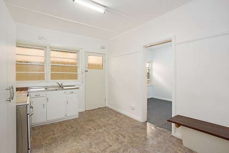 Fourth view of Homely unit listing, 2/211 Boundary Street, Coolangatta QLD 4225