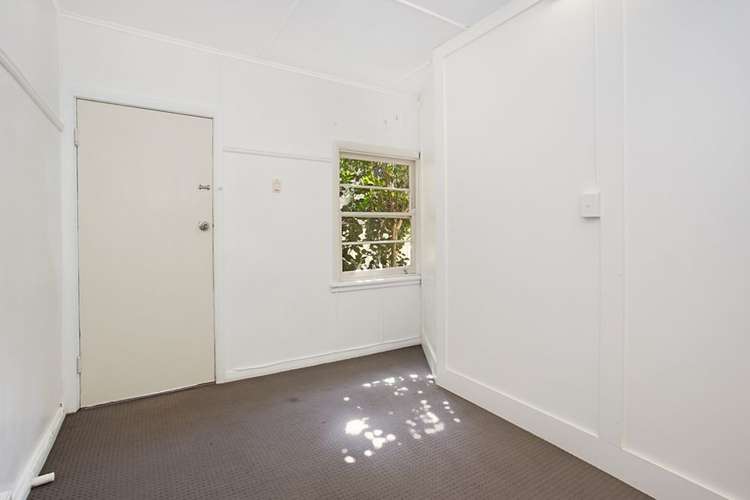 Fifth view of Homely unit listing, 2/211 Boundary Street, Coolangatta QLD 4225