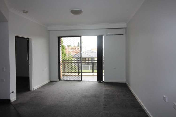 Second view of Homely unit listing, 04/5-7 WINDSOR ROAD, Merrylands NSW 2160