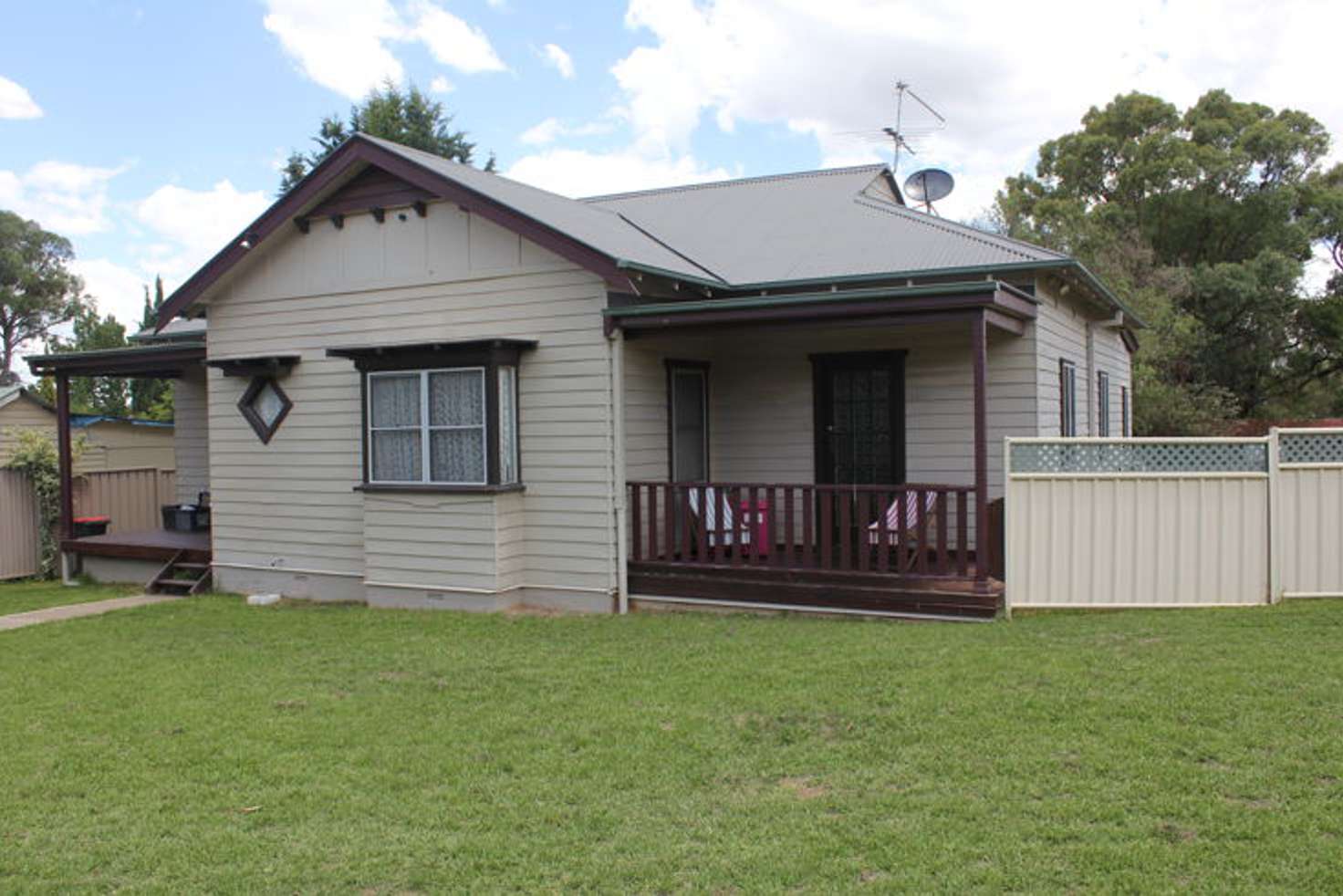 Main view of Homely house listing, 6 Marshall Avenue, Armidale NSW 2350