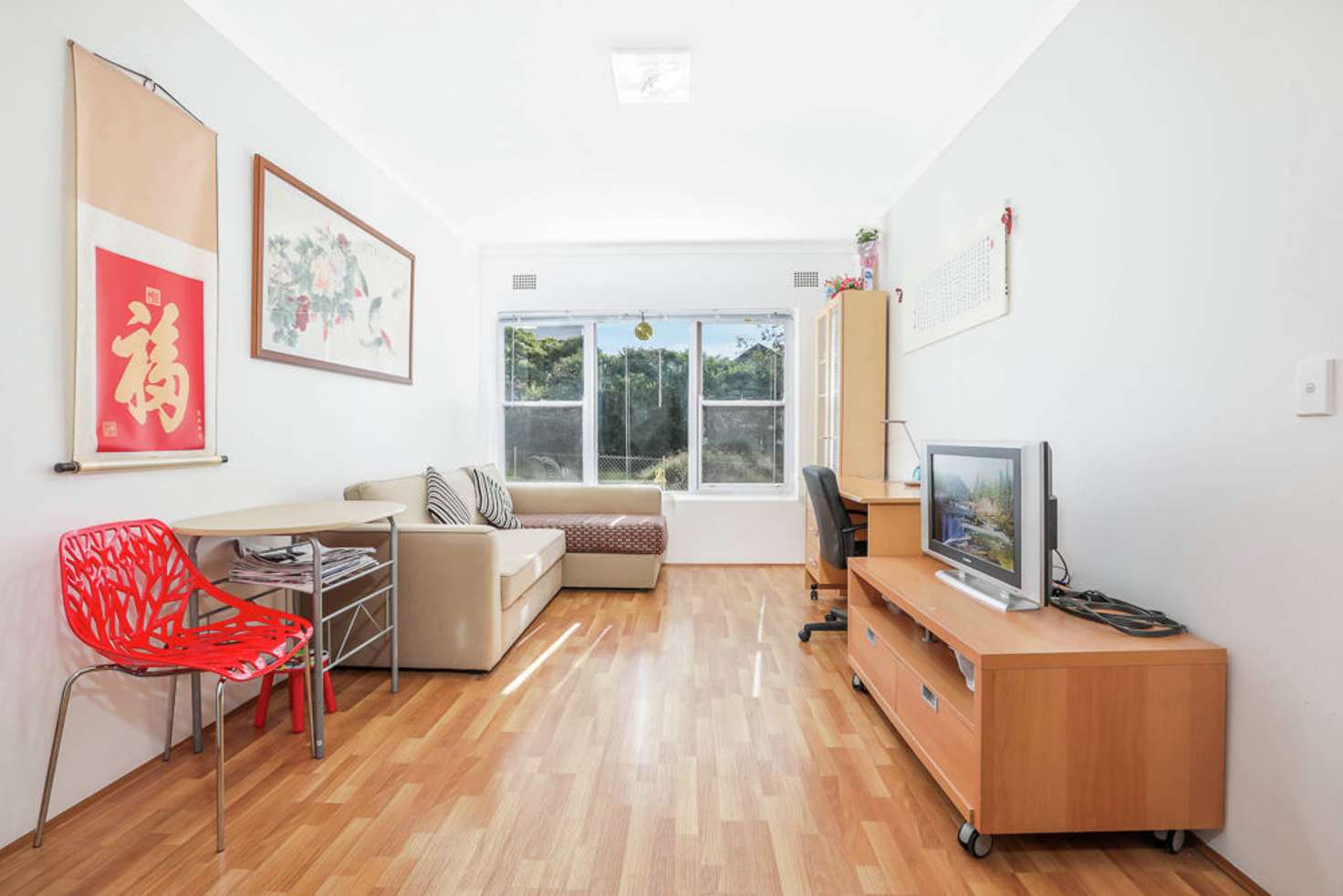 Main view of Homely unit listing, 2/27 Gloucester Road, Hurstville NSW 2220