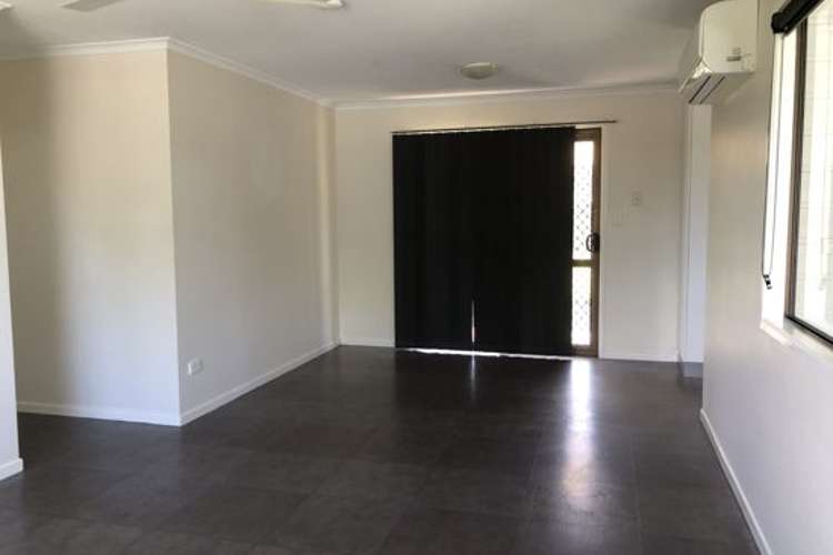 Third view of Homely house listing, 8 Begonia Court, Beaconsfield QLD 4740
