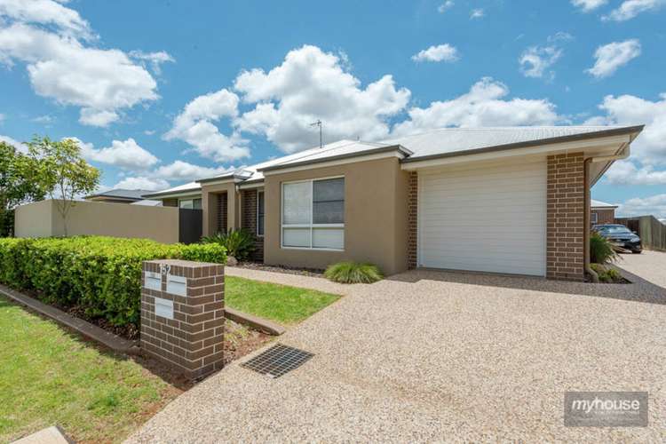 Main view of Homely unit listing, 2/152 Kearney Street, Kearneys Spring QLD 4350