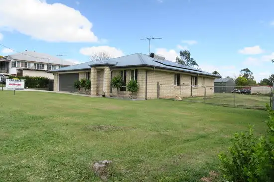 11 Hall Street, Peak Crossing QLD 4306