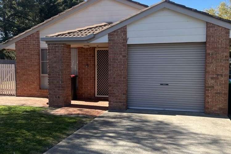 Main view of Homely house listing, 4/85 Queen Elizabeth Drive, Armidale NSW 2350