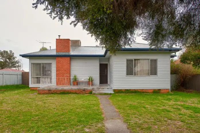 998 Calimo Street