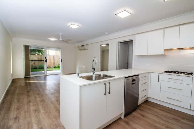 Third view of Homely unit listing, 1 / 33-35 Berrima St, Wynnum QLD 4178