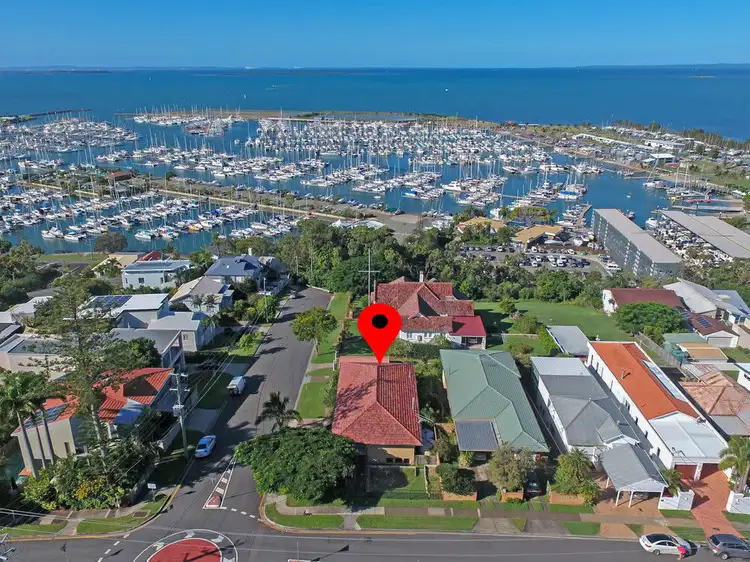 16 Valetta Street, Manly QLD 4179