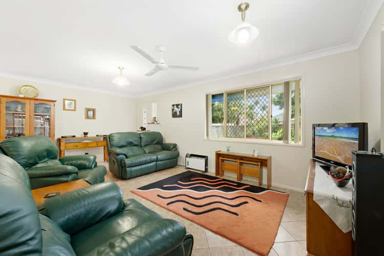 Third view of Homely house listing, 1/60 Headsail Drive, Banksia Beach QLD 4507