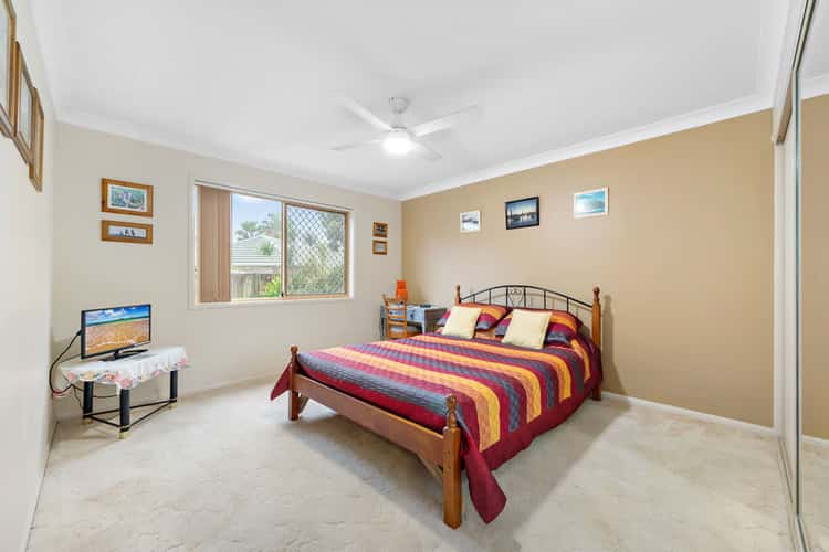 Fifth view of Homely house listing, 1/60 Headsail Drive, Banksia Beach QLD 4507