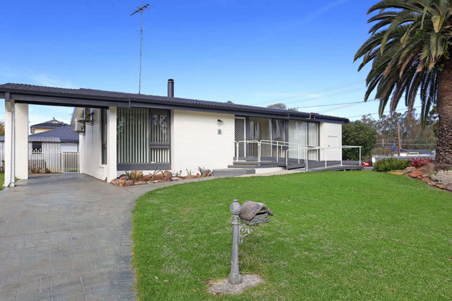 Main view of Homely house listing, 18 Loxwood Avenue, Cambridge Park NSW 2747