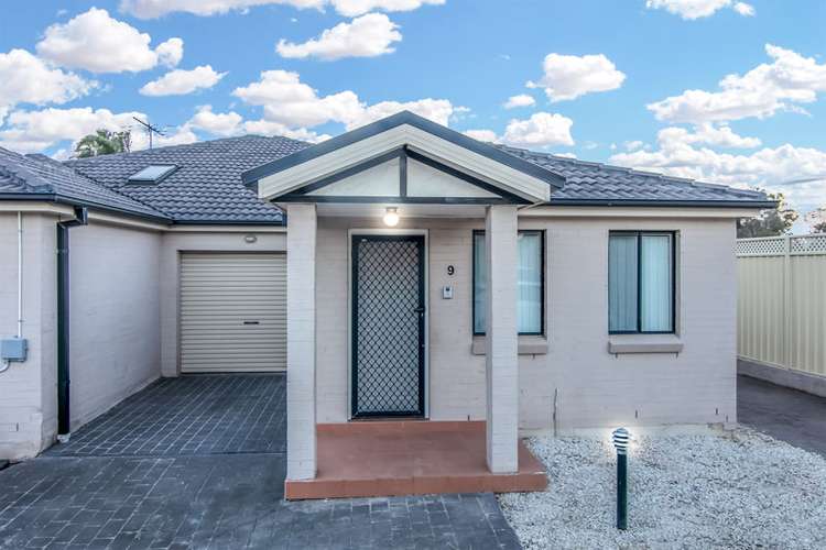 Main view of Homely villa listing, 9/41 Doonside Crescent, Blacktown NSW 2148