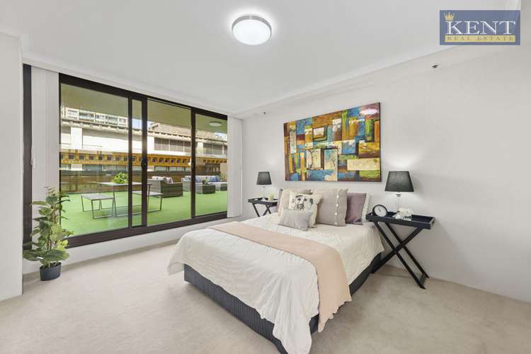 Third view of Homely apartment listing, 2 / 267 Castlereagh St, Sydney NSW 2000