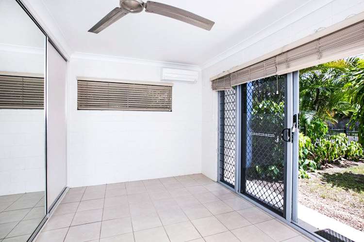 Fifth view of Homely unit listing, U4/14-16 Curtin Street, Westcourt QLD 4870