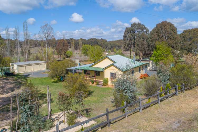 Main view of Homely acreageSemiRural listing, 15 Moffatt Road, Armidale NSW 2350