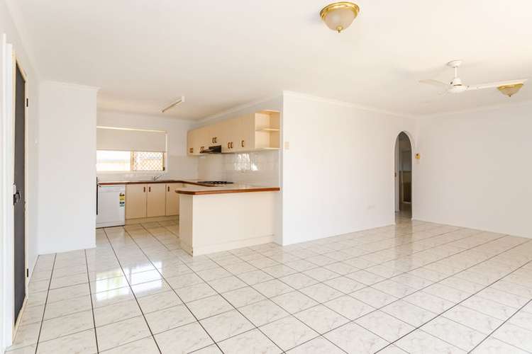 Seventh view of Homely house listing, 5 Borumba Court, Clinton QLD 4680