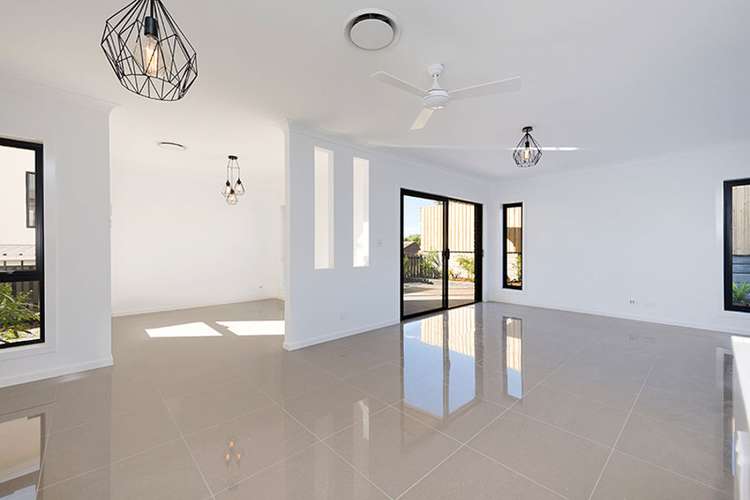 Fourth view of Homely house listing, 5 Cecilia Crt, Carina Heights QLD 4152