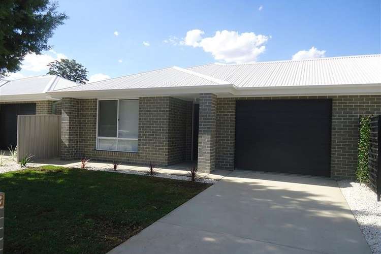 Main view of Homely villa listing, 2/3 Craft Street, Lake Albert NSW 2650