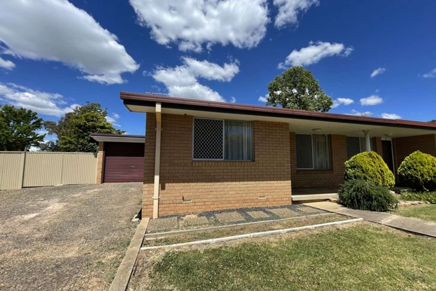 Main view of Homely semiDetached listing, 1/2 Sunset Avenue, Armidale NSW 2350