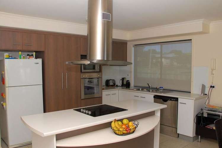 Fourth view of Homely unit listing, 2/2 Barnstaple Street, Torquay QLD 4655