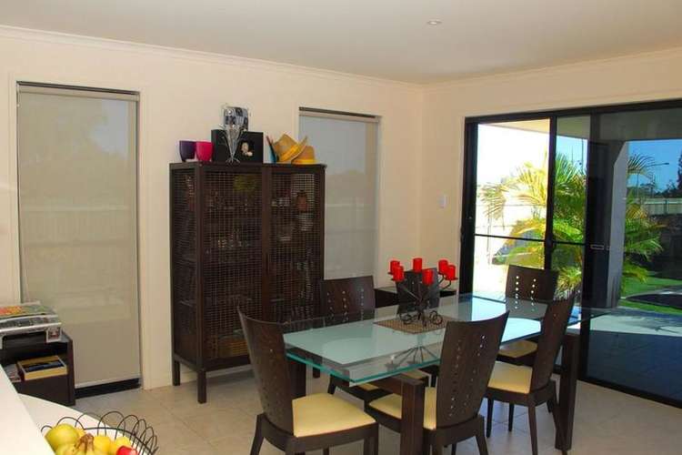 Fifth view of Homely unit listing, 2/2 Barnstaple Street, Torquay QLD 4655