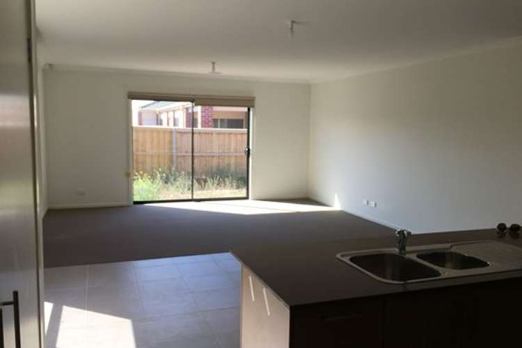 Fifth view of Homely house listing, 40 Jindalee Way, Werribee VIC 3030