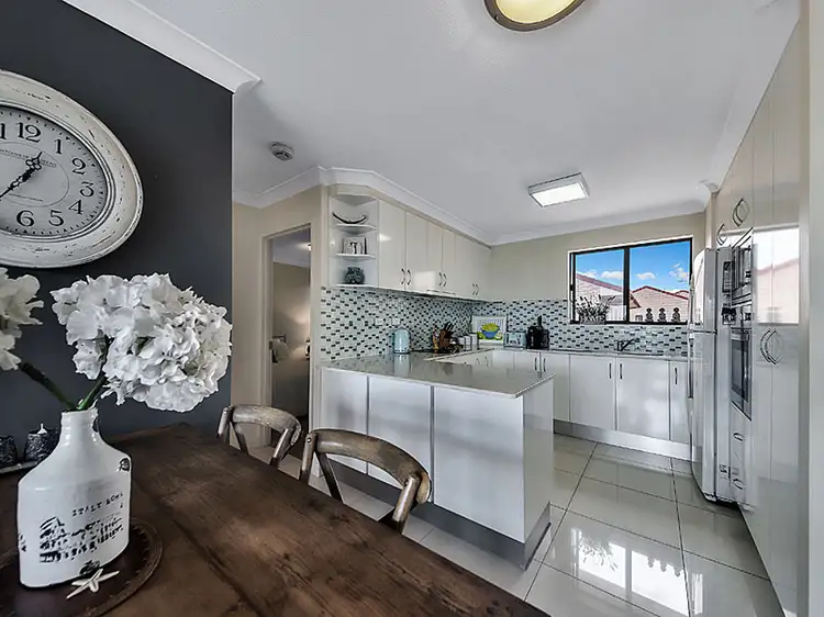 Seventh view of Homely unit listing, 15/127 Wynnum Esplanade, Wynnum QLD 4178