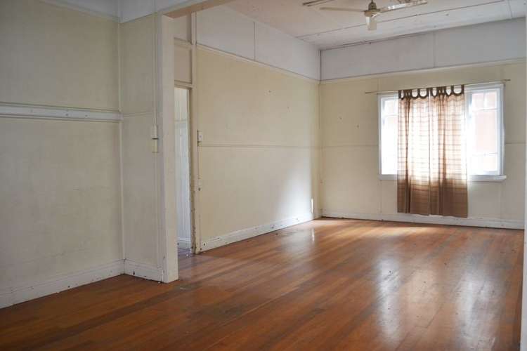 Third view of Homely house listing, 8 Abingdon Street, Woolloongabba QLD 4102