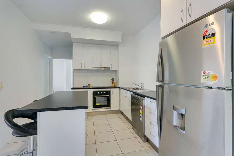 Third view of Homely unit listing, 5 327 Lake Street, Cairns North QLD 4870