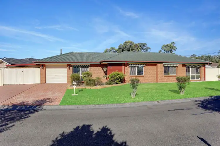 11 Augusta Close