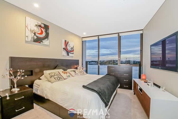 Fifth view of Homely apartment listing, 20306/37D Harbour Road, Hamilton QLD 4007