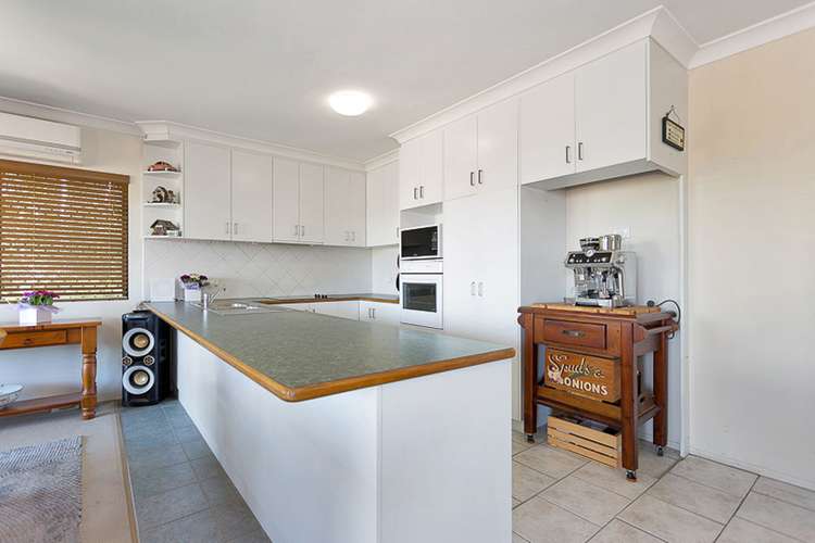 Fifth view of Homely house listing, 40 Fairmeadow Dr, Mount Pleasant QLD 4740