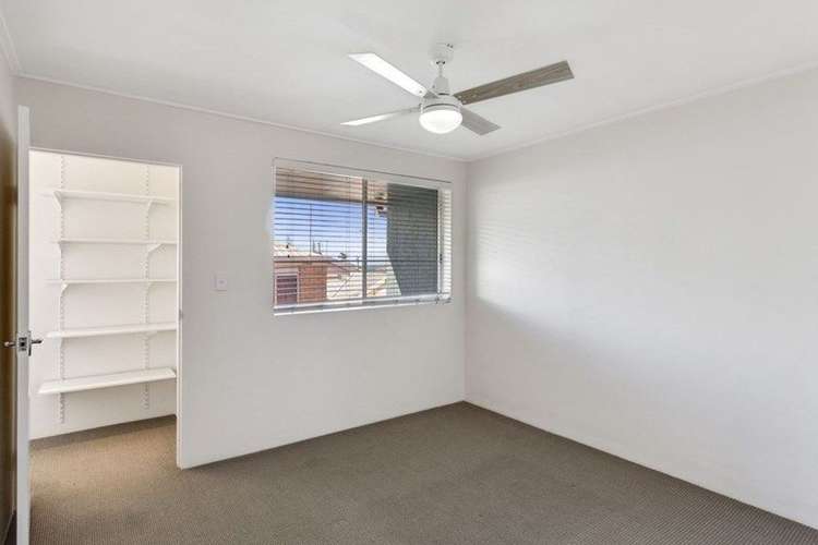 Fourth view of Homely unit listing, 3/115 Prince Edward Parade, Scarborough QLD 4020