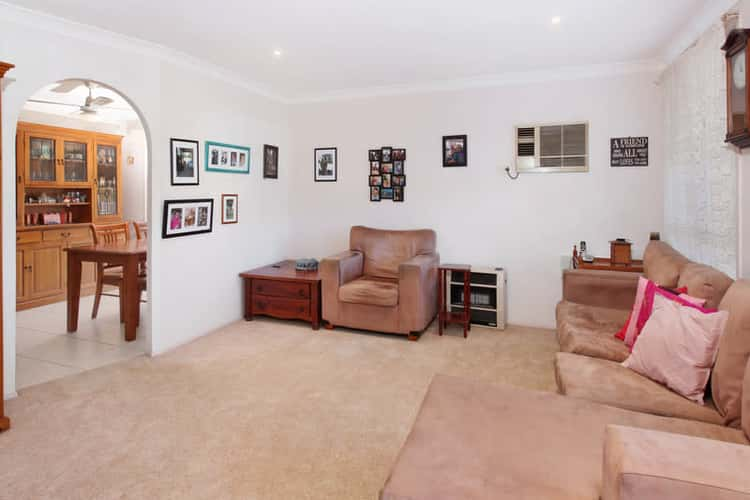 Second view of Homely house listing, 2/100 Porpoise Cresent, Bligh Park NSW 2756