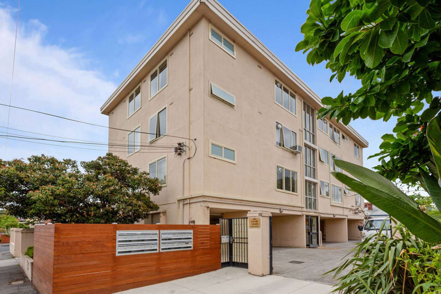 Main view of Homely apartment listing, 10/15 De Carle Street, Brunswick VIC 3056