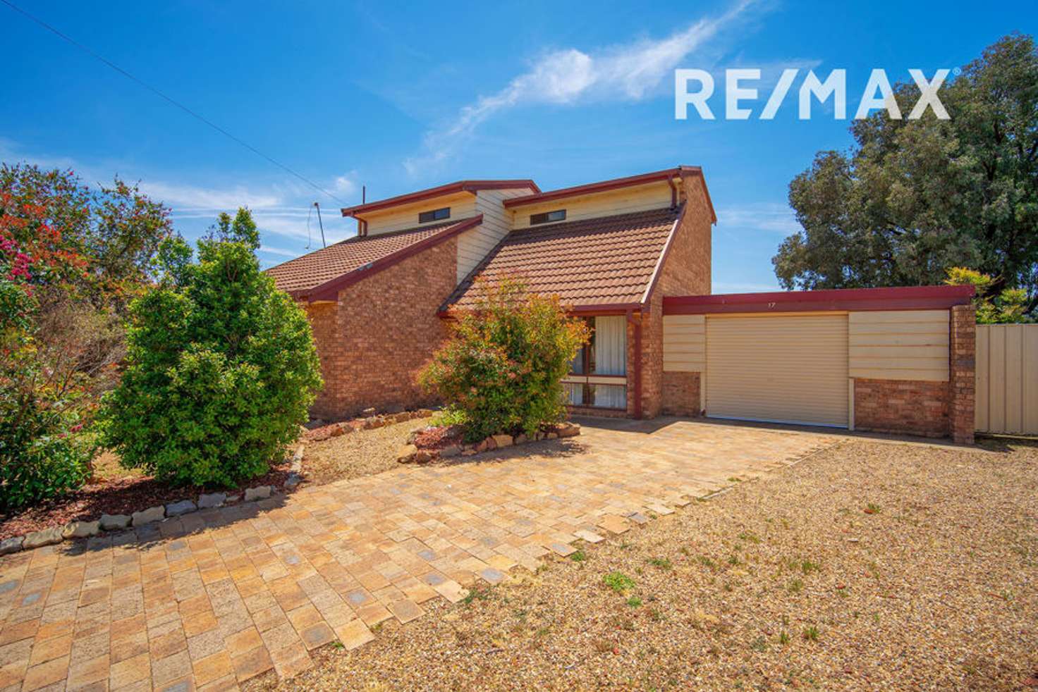 Main view of Homely house listing, 17 Grevillea Crescent, Lake Albert NSW 2650
