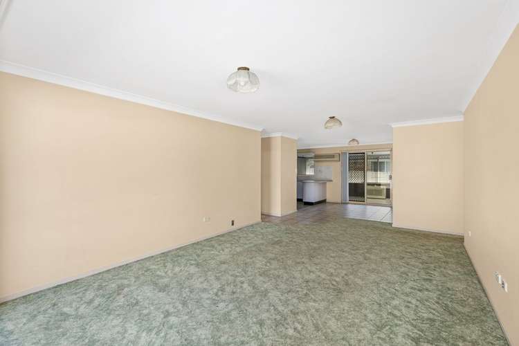 Fifth view of Homely house listing, 4/88-90 Lake Haven Drive, Lake Haven NSW 2263