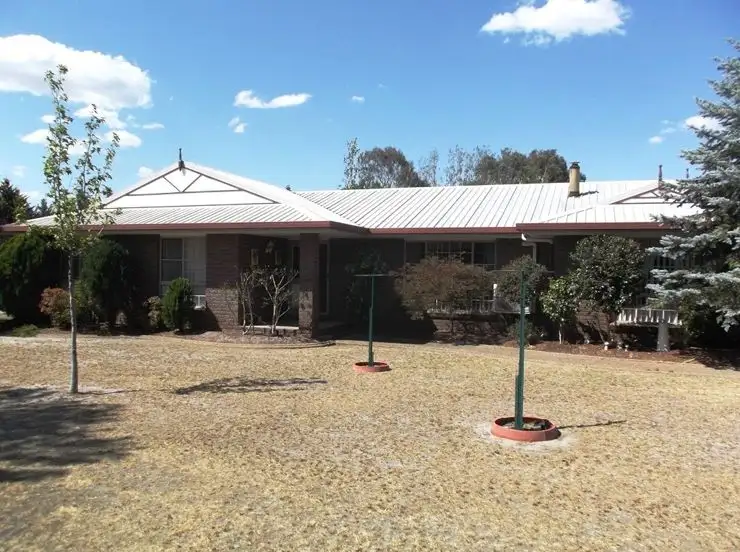 58 Sugarloaf Road, Stanthorpe QLD 4380