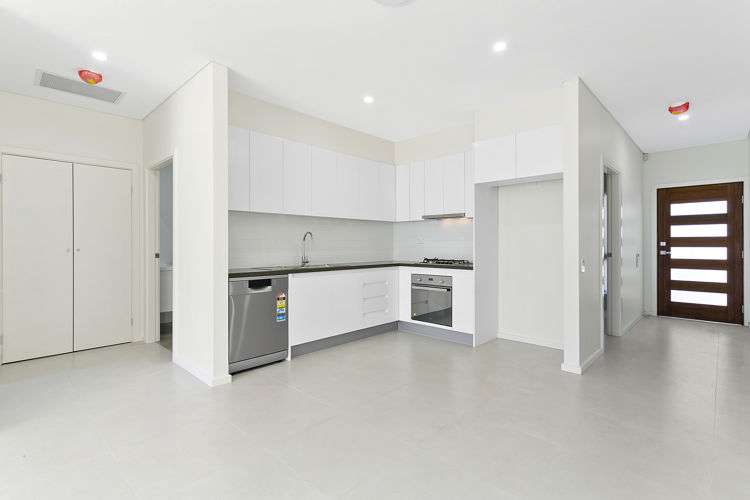 Third view of Homely villa listing, 13/129-133 Dunmore Street, Wentworthville NSW 2145