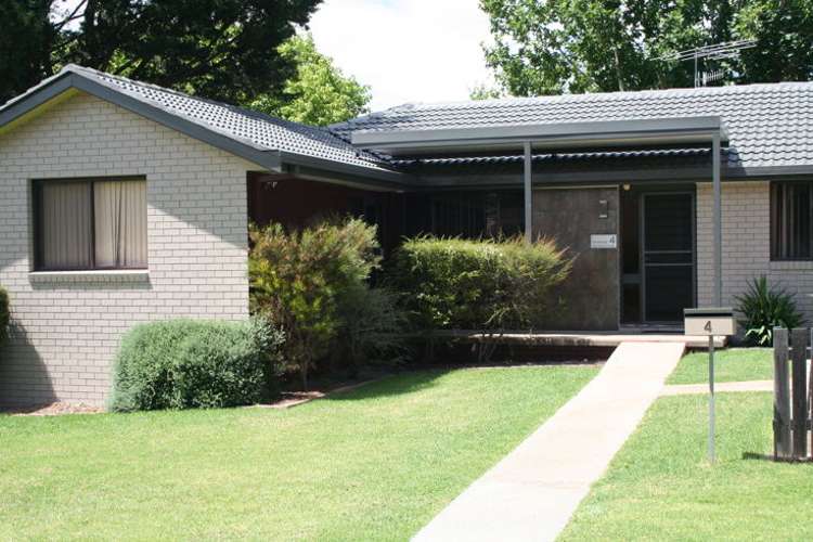 Main view of Homely unit listing, Room 5/4 Salmon Avenue, Armidale NSW 2350