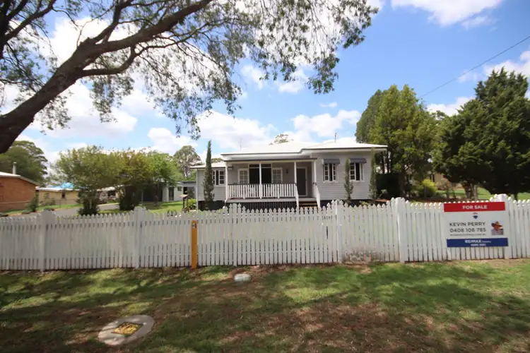 27 Nolan Street, Crows Nest QLD 4355