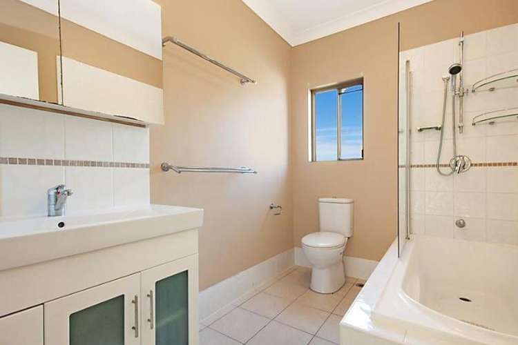 Seventh view of Homely unit listing, 2/3 Miles Street, Manoora QLD 4870