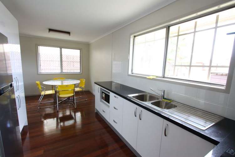 Fourth view of Homely house listing, Master room/21 Longridge St, Macgregor QLD 4109