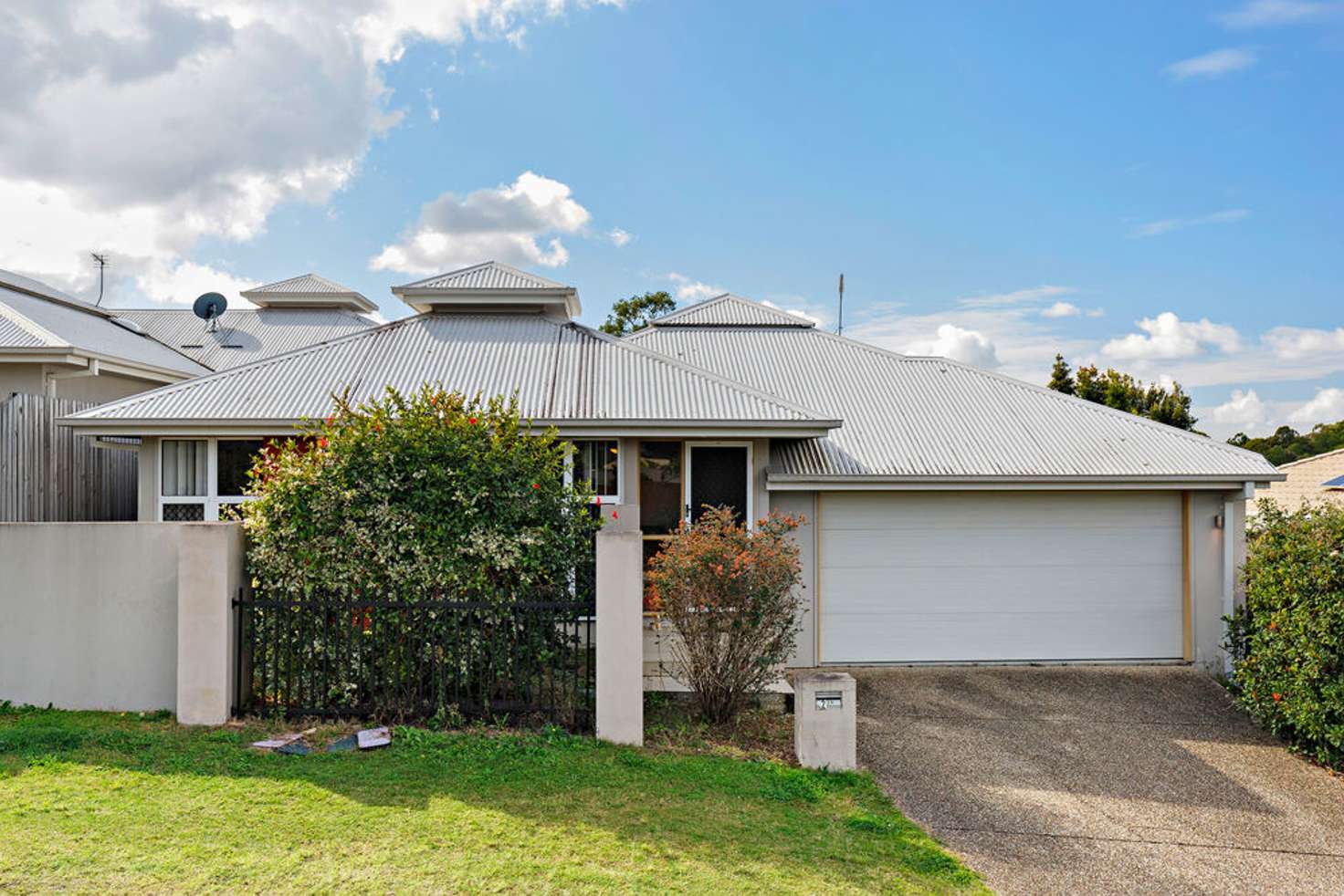 Main view of Homely semiDetached listing, 2/1 Ridgemont Street, Upper Coomera QLD 4209