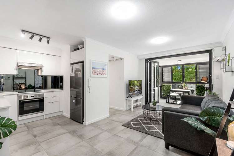 Main view of Homely apartment listing, 11/106 Linton Street, Kangaroo Point QLD 4169