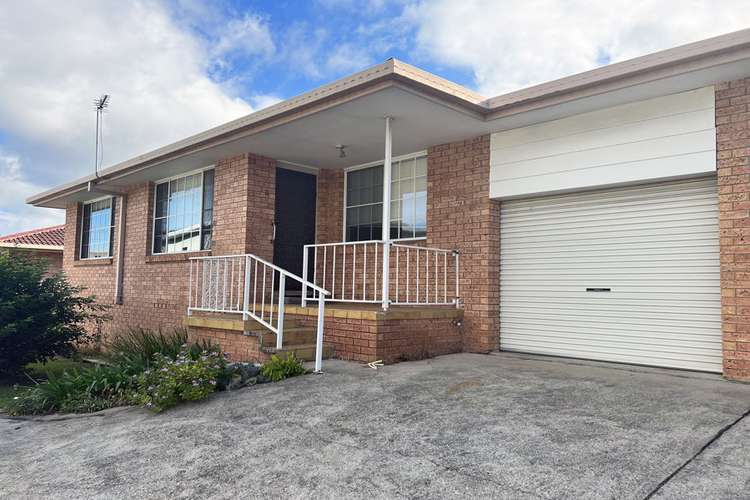Second view of Homely villa listing, 2/58 West High Street, Coffs Harbour NSW 2450