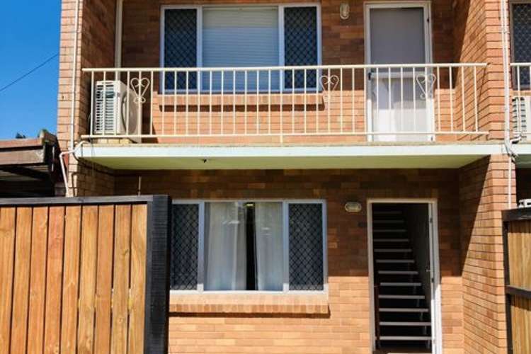 Main view of Homely unit listing, 1/19 Thornber St, North Mackay QLD 4740