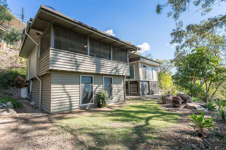 8 Shenton Street, Coalfalls QLD 4305