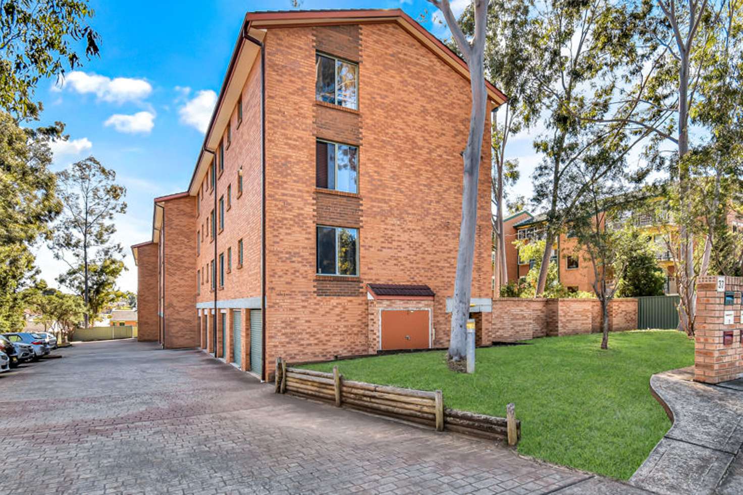 Main view of Homely unit listing, 4/37 Hythe Street, Mount Druitt NSW 2770