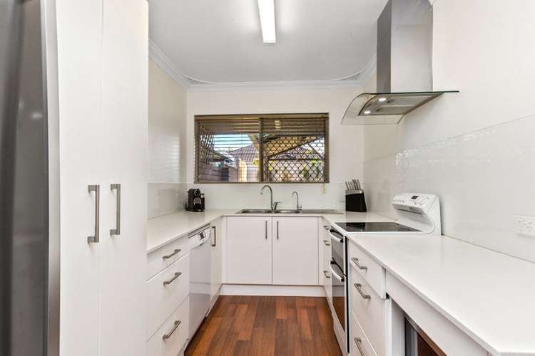 Fifth view of Homely semiDetached listing, 8a Pickering Way, Booragoon WA 6154